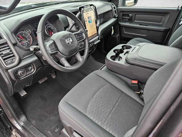 2026 RAM Ram 3500 RAM 3500 TRADESMAN CREW CAB 4X4 8 BOX