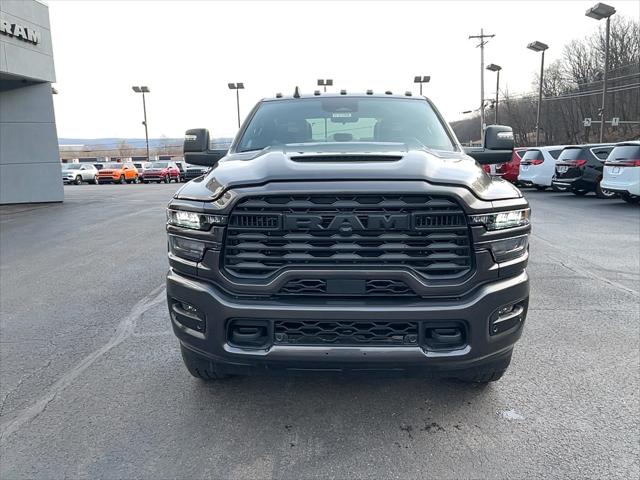 2026 RAM Ram 2500 RAM 2500 BLACK EXPRESS CREW CAB 4X4 8 BOX
