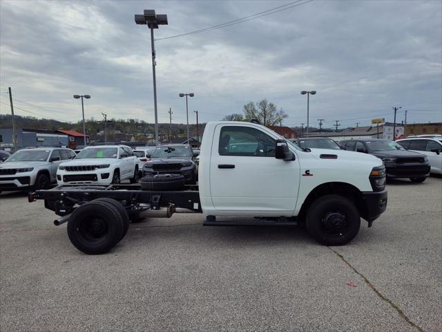 2026 RAM Ram 3500 Chassis Cab RAM 3500 TRADESMAN CHASSIS REGULAR CAB 4X4 60 CA 2026 RAM Ram 3500 Chassis Cab RAM 3500 TRADESMAN CHASSIS REGULAR CAB 4X4 60 CA