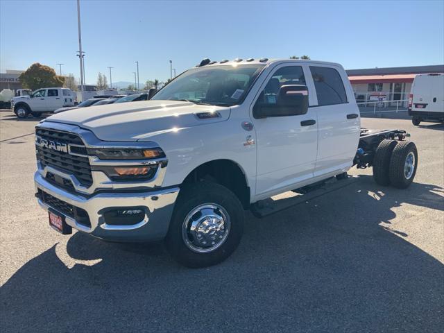 2026 RAM Ram 3500 Chassis Cab RAM 3500 TRADESMAN CREW CAB CHASSIS 4X4 60 CA