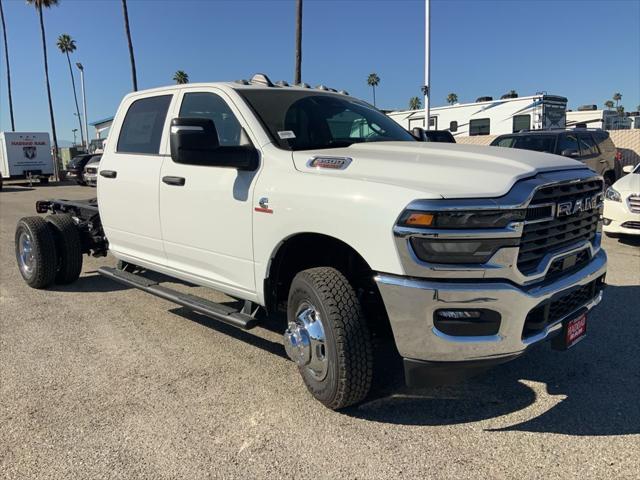 2026 RAM Ram 3500 Chassis Cab RAM 3500 TRADESMAN CREW CAB CHASSIS 4X4 60 CA