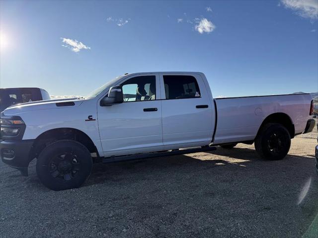 2026 RAM Ram 3500 RAM 3500 TRADESMAN CREW CAB 4X4 8 BOX