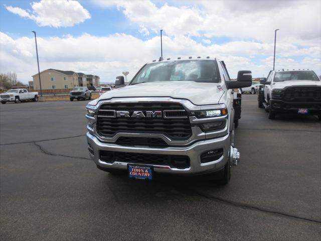 2026 RAM Ram 3500 Chassis Cab RAM 3500 TRADESMAN CREW CAB CHASSIS 4X4 60 CA
