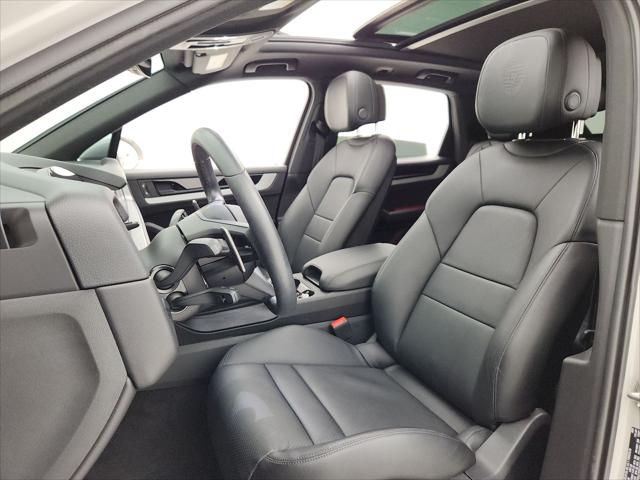 2024 Porsche Cayenne Base