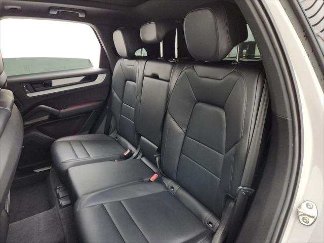 2024 Porsche Cayenne Base