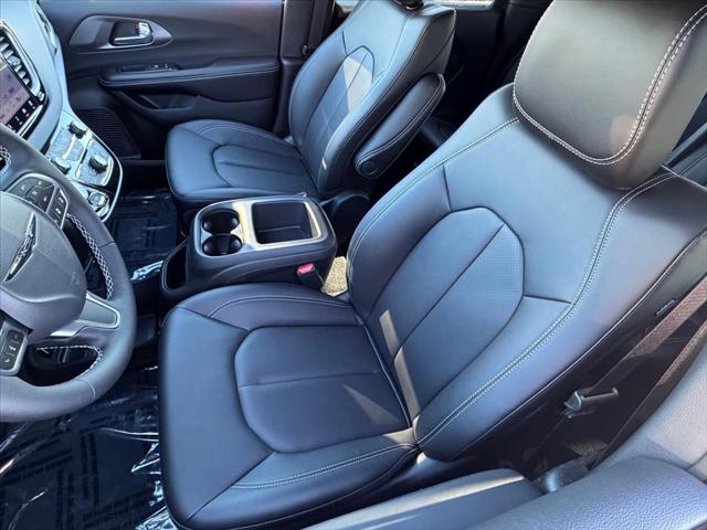 2026 Chrysler Voyager LX