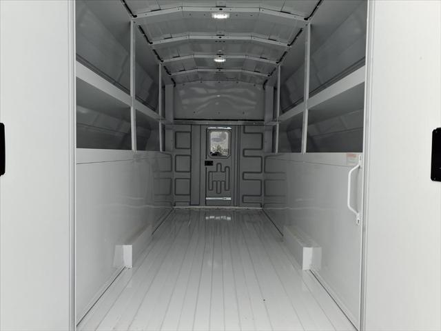 2026 Ford E-450 Cutaway Base