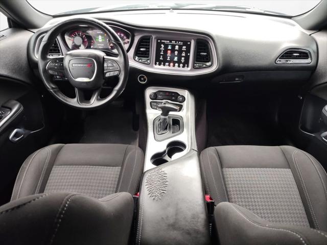 2016 Dodge Challenger SXT 2016 Dodge Challenger SXT