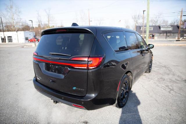 2023 Chrysler Pacifica Hybrid Limited
