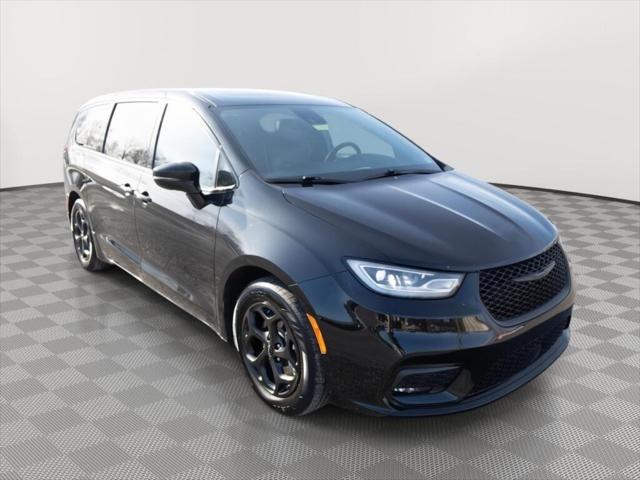 2023 Chrysler Pacifica Hybrid Limited