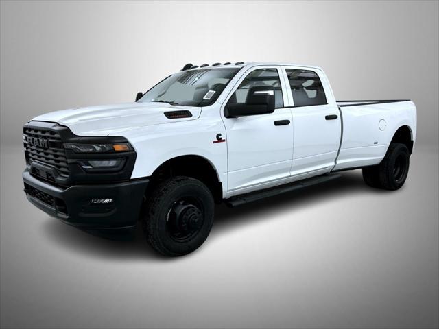 2026 RAM Ram 3500 RAM 3500 TRADESMAN CREW CAB 4X4 8 BOX