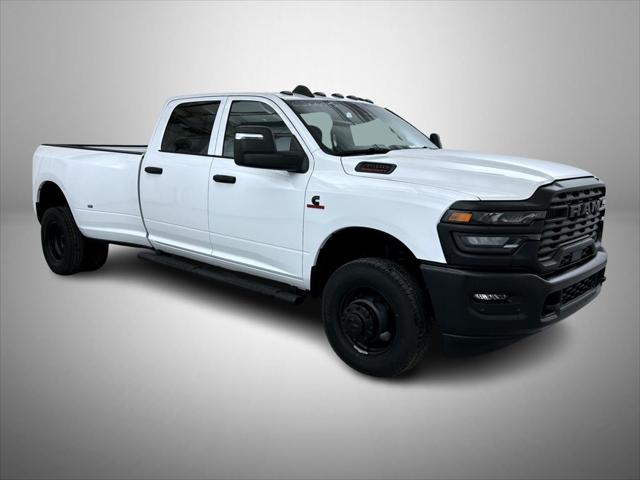 2026 RAM Ram 3500 RAM 3500 TRADESMAN CREW CAB 4X4 8 BOX