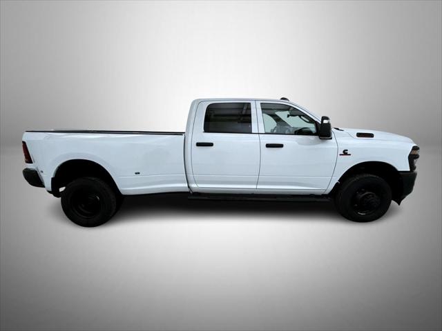 2026 Ram 3500 Tradesman Crew Cab 4x4 8' Box