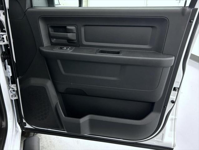2026 Ram 3500 Tradesman Crew Cab 4x4 8' Box
