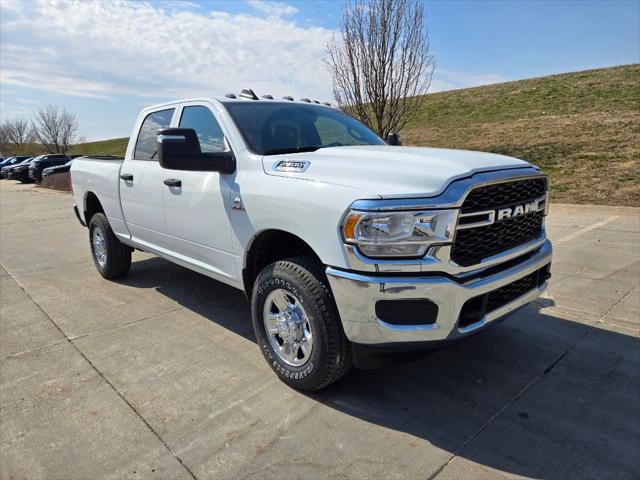 2024 RAM 2500 Tradesman Crew Cab 4x4 64 Box