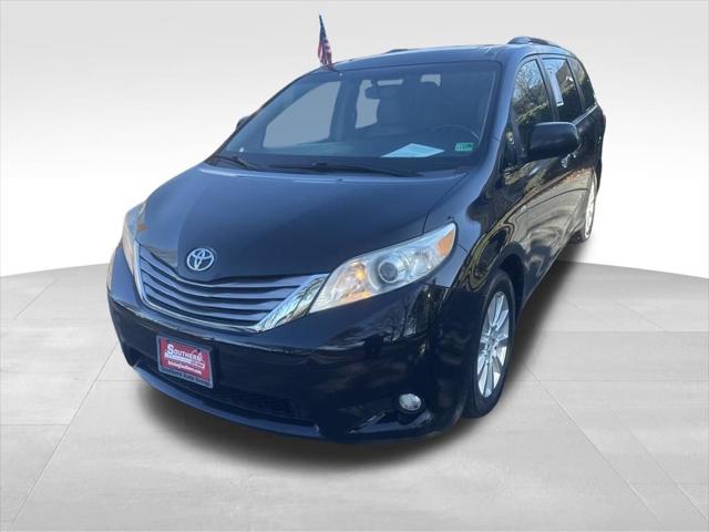 2017 Toyota Sienna XLE 7 Passenger