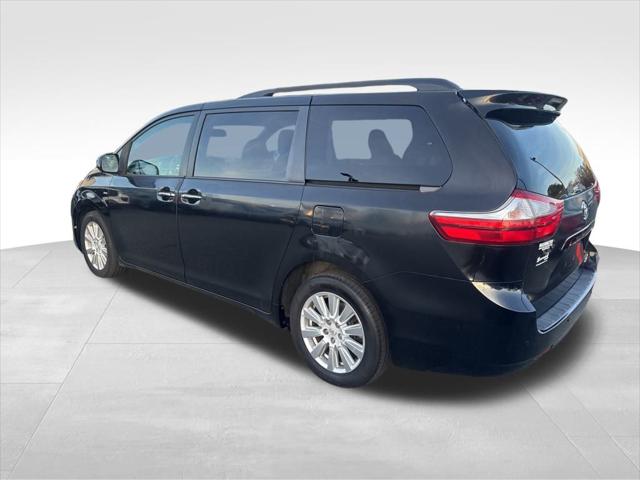 2017 Toyota Sienna XLE 7 Passenger