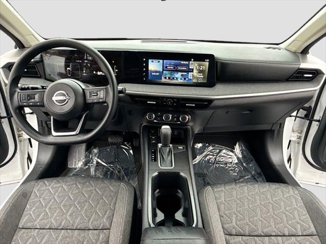 2025 Nissan Kicks SV FWD