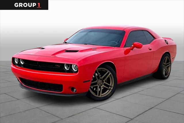 2016 Dodge Challenger R/T Plus