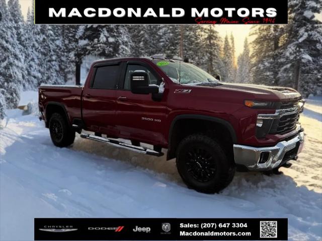 2024 Chevrolet Silverado 3500HD 4WD Crew Cab Standard Bed LT
