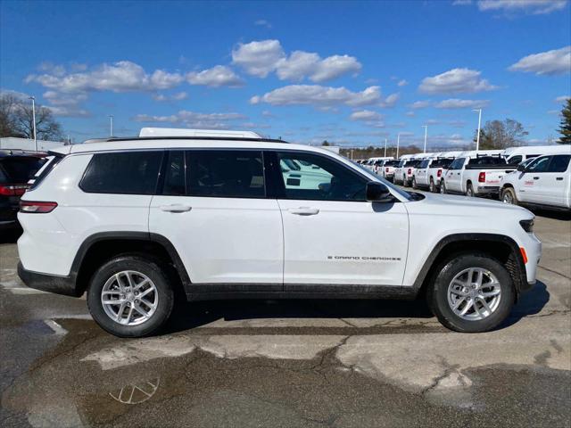 2025 Jeep Grand Cherokee GRAND CHEROKEE L LAREDO X 4X4