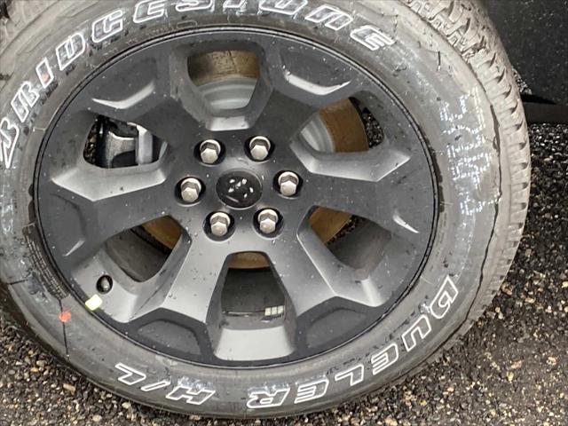 2025 RAM 1500 Tradesman Crew Cab 4x4 57 Box