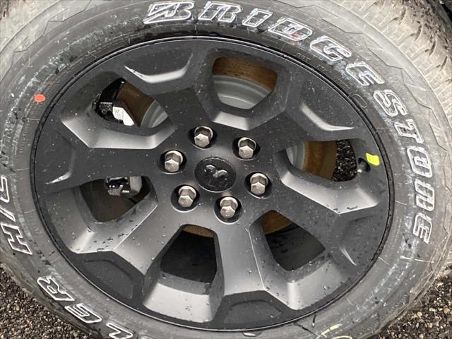 2025 RAM 1500 Tradesman Crew Cab 4x4 57 Box