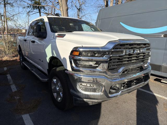 2025 RAM 2500 Big Horn Crew Cab 4x4 64 Box