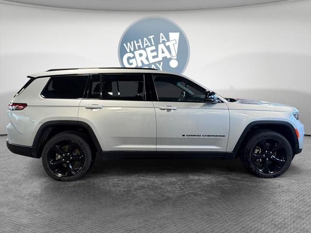 2023 Jeep Grand Cherokee L Altitude 4x4