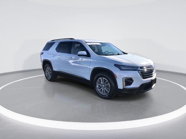 2023 Chevrolet Traverse AWD LT Leather