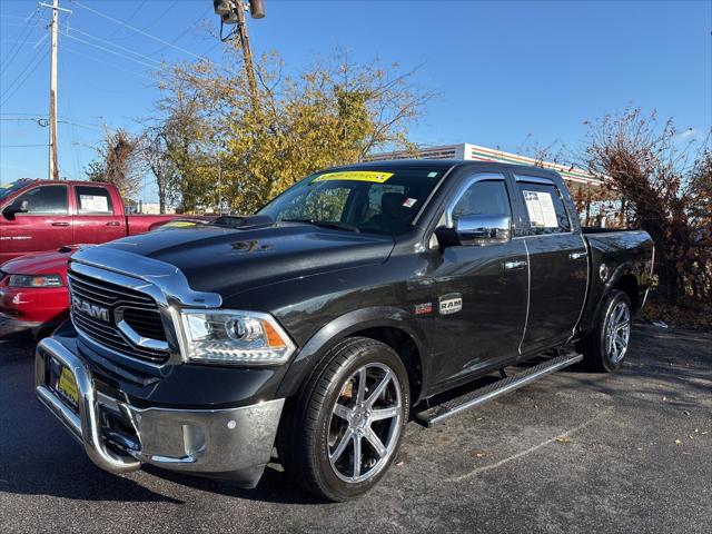 2017 RAM 1500 Longhorn Crew Cab 4x2 57 Box