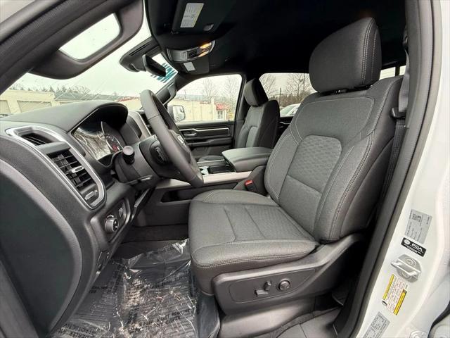 2026 Ram 1500 Big Horn Crew Cab 4x4 5'7" Box