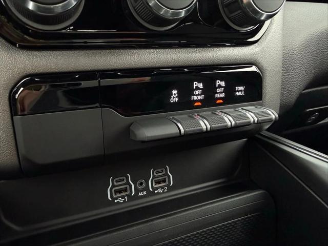 2026 Ram 1500 Big Horn Crew Cab 4x4 5'7" Box