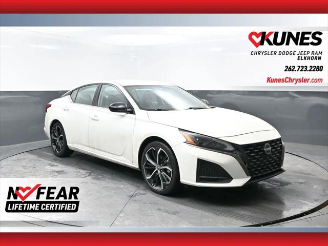 2024 Nissan Altima SR FWD 2024 Nissan Altima SR FWD