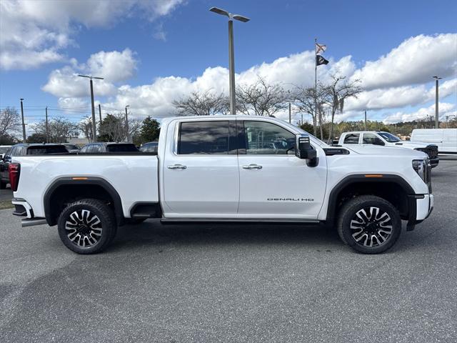 2024 GMC Sierra 2500HD 4WD Crew Cab Standard Bed Denali Ultimate 2024 GMC Sierra 2500HD 4WD Crew Cab Standard Bed Denali Ultimate