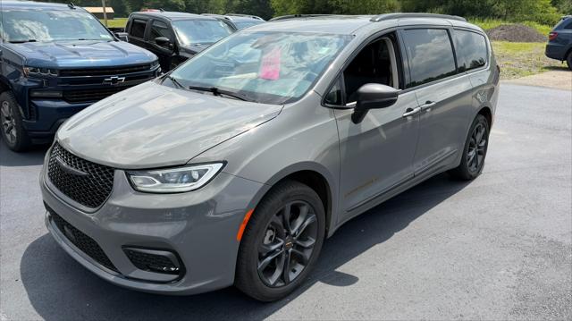 2023 Chrysler Pacifica Touring L AWD