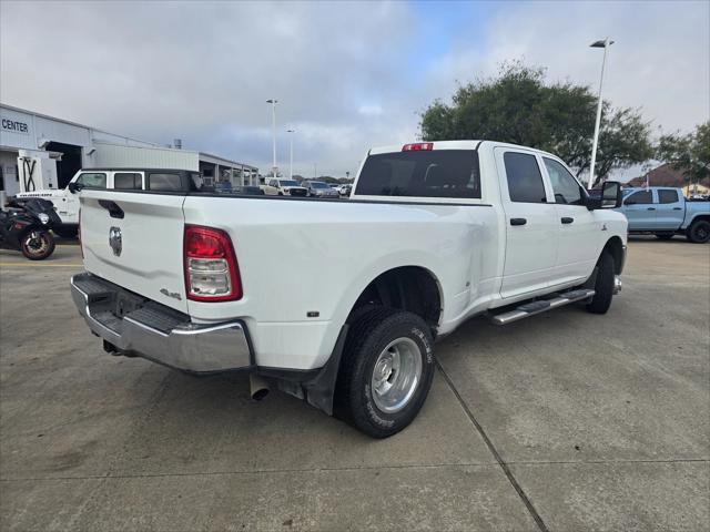 2023 RAM 3500 Tradesman Crew Cab 4x4 8 Box