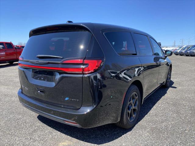 2023 Chrysler Pacifica Hybrid PACIFICA PLUG-IN HYBRID TOURING L