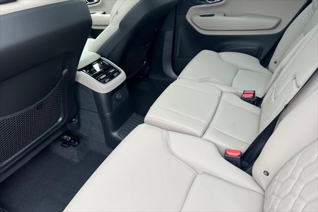 2026 Volvo XC90 Plug-In Hybrid Plus, T8 AWD, Electric/Gasoline, Bright, 7 Seats