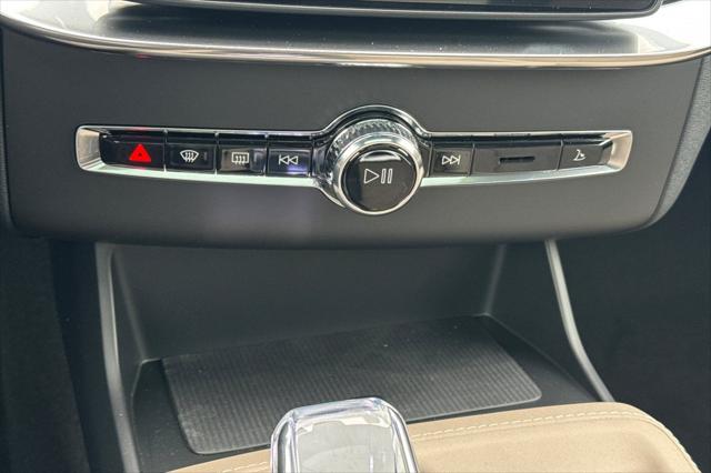 2026 Volvo XC90 Plug-In Hybrid Plus, T8 AWD, Electric/Gasoline, Bright, 7 Seats