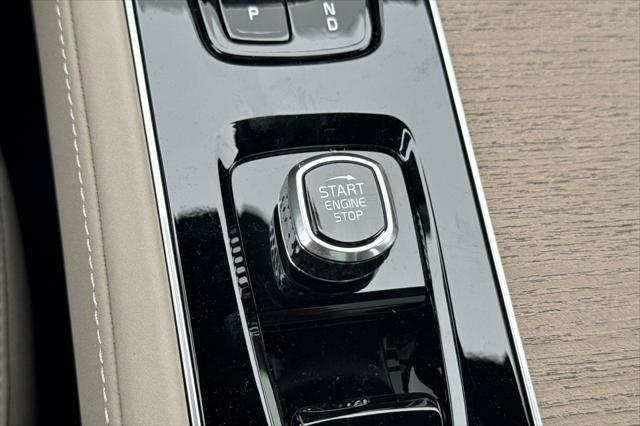 2026 Volvo XC90 Plug-In Hybrid Plus, T8 AWD, Electric/Gasoline, Bright, 7 Seats