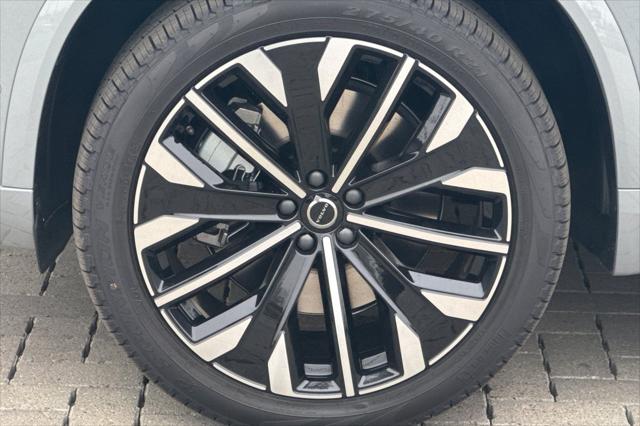 2026 Volvo XC90 Plug-In Hybrid Plus, T8 AWD, Electric/Gasoline, Bright, 7 Seats