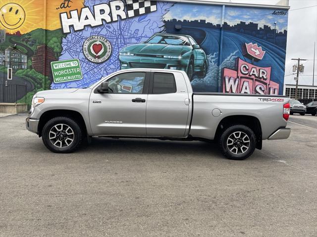 2016 Toyota Tundra SR5 5.7L V8