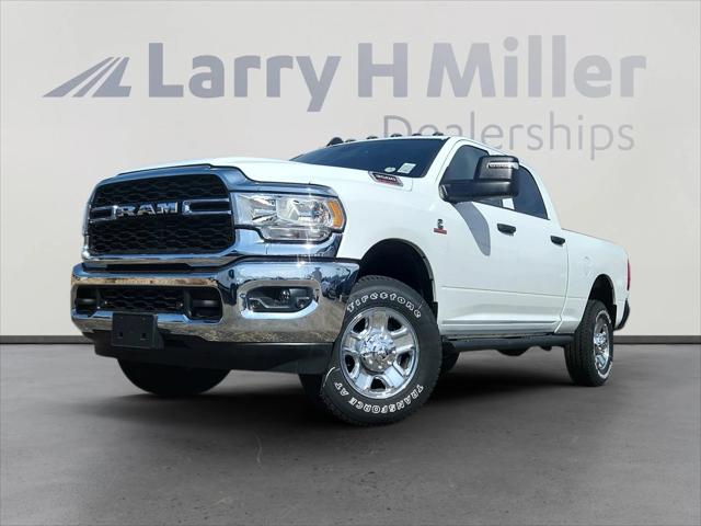2023 RAM 3500 Tradesman Crew Cab 4x4 64 Box