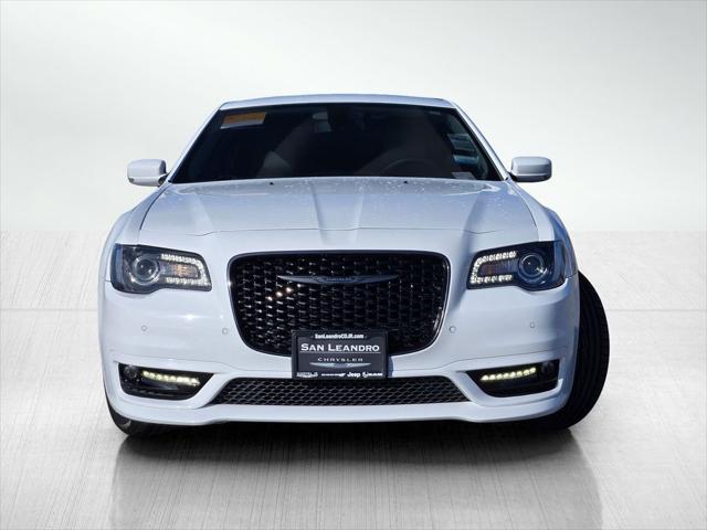 2023 Chrysler 300 Touring L 2023 Chrysler 300 Touring L