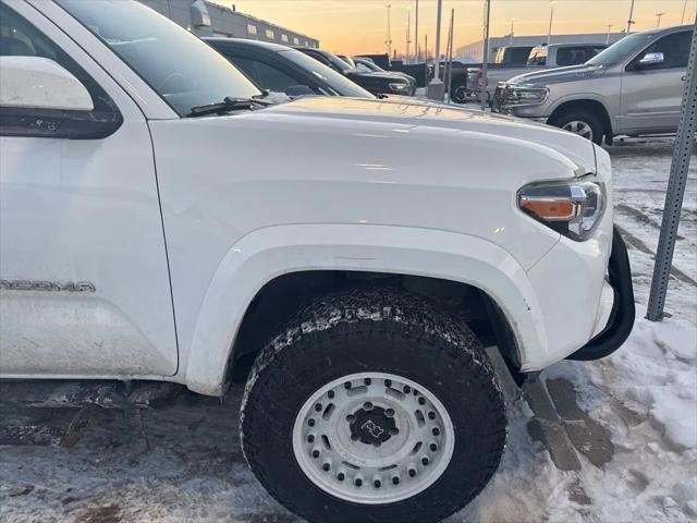 2017 Toyota Tacoma SR5 V6 2017 Toyota Tacoma SR5 V6