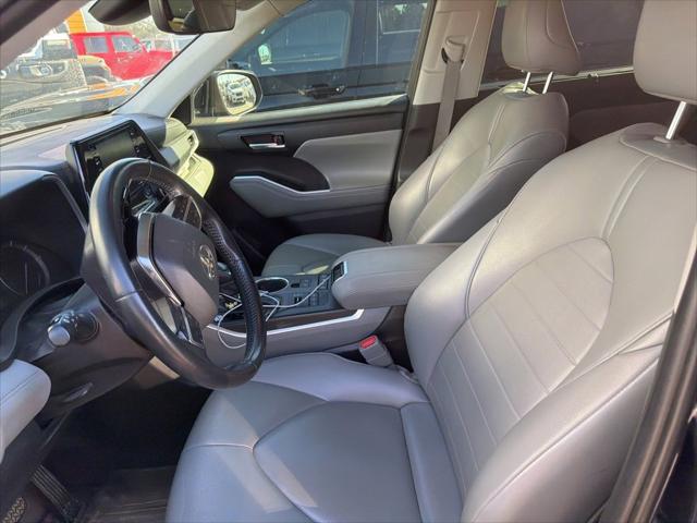 2021 Toyota Highlander XLE 2021 Toyota Highlander XLE