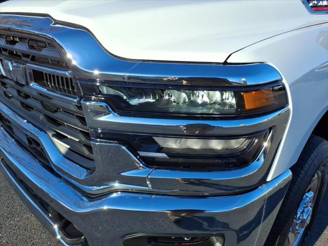 2025 Ram 2500 Tradesman Crew Cab 4x4 6'4" Box