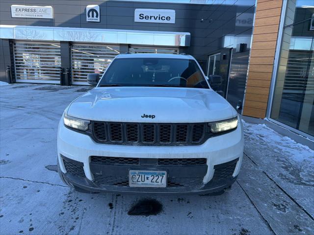 2022 Jeep Grand Cherokee L Altitude 4x4
