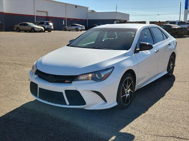 2016 Toyota Camry XLE